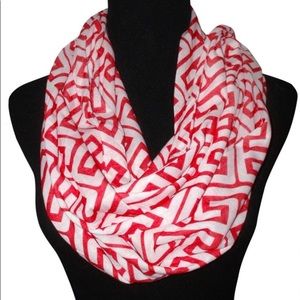Red/Whiten Greek Key Hole Infinity Scarf